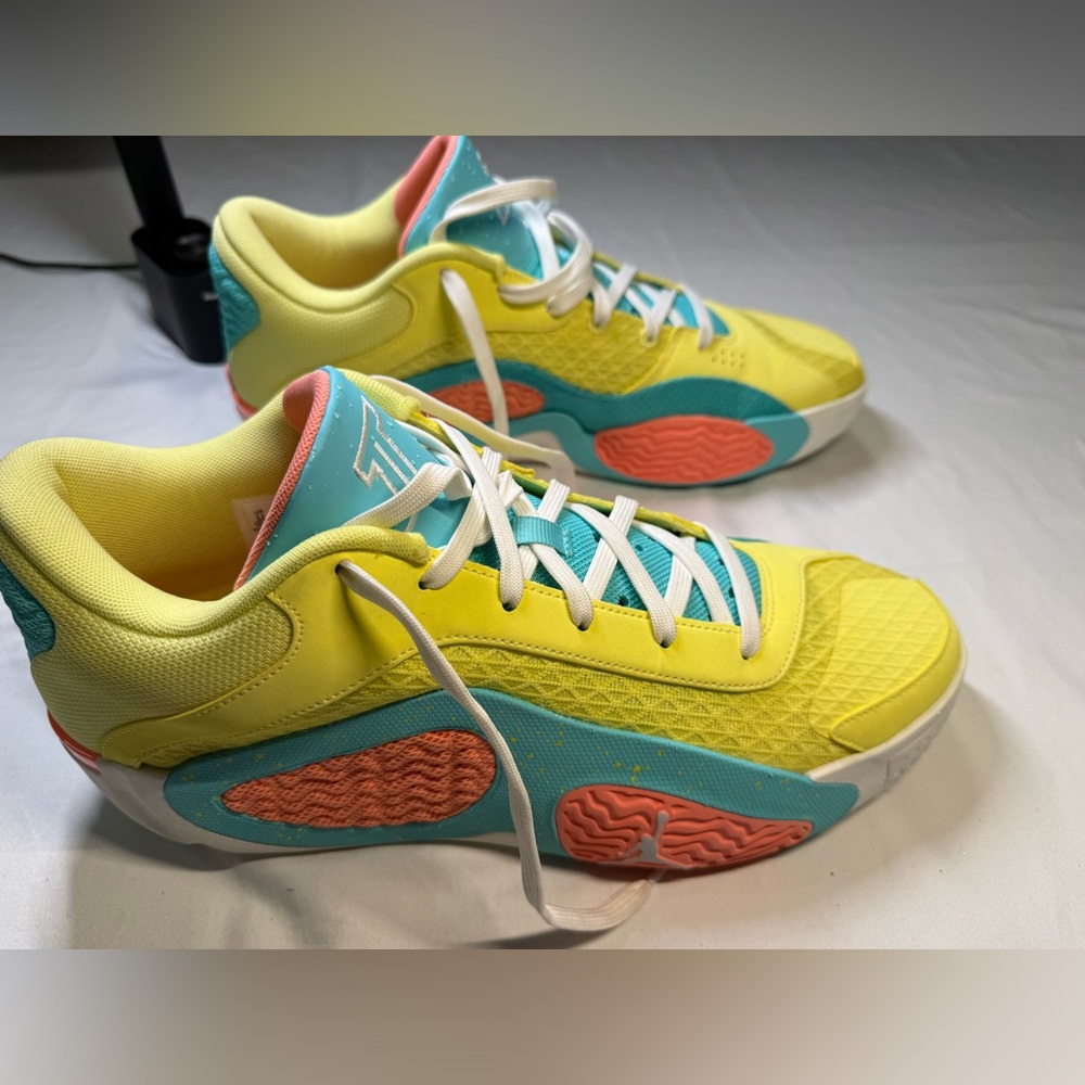 Jordan Tatum 2 Lemonade size 12 Basketball shoes new low top NEVER WORN - Picture 4 of 6